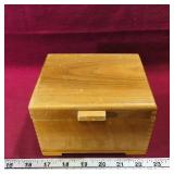 Vintage Wooden Dresser Box (4' x 6' x 5')