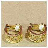 Pair Of Costume Jewelry Clip-On Earrings Pair Of Costume Jewelry Clip-On Earrings