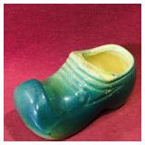 Vintage Pottery Shoe Planter (2' x 4' x 1 1/2') Vintage Pottery Shoe Planter (2' x 4' x 1 1/2')