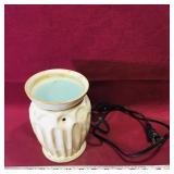 Ceramic Scented Warmer (6 1/4' Tall) Ceramic Scented Warmer (6 1/4' Tall)