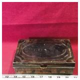 Vintage Tin Container (2 1/4' x 7' x 4 1/2') Vintage Tin Container (2 1/4' x 7' x 4 1/2')