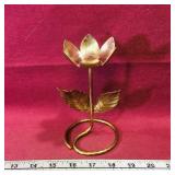 Vintage Metal Flower Candleholder (6' Tall) Vintage Metal Flower Candleholder (6' Tall)