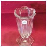Vintage Glass Flower Vase (6' Tall) Vintage Glass Flower Vase (6' Tall)