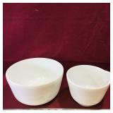 Set Of 2 Pyrex Hamilton Beach Milk Glass Bowls