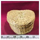 Sewing Basket (Vintage) (3" x 5 1/4")