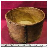 Wooden Cheese Box (Antique) (4 1/4" x 7 1/4")
