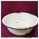 Enamelled Wash Bowl (Antique) (5" x 14")