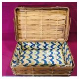 Sewing Basket (Vintage) (5" x 13" x 8 1/4")