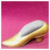 Small Ladies Shoe Pin Cushion (Vintage)