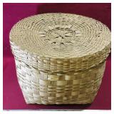 Large Covered Basket (Vintage) (10" x 13")