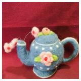 Teapot Pin Cushion (Vintage) (4 1/2" x 5 1/2")