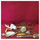 Lot Of Assorted Kitchen Items (Vintage)