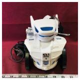 DIY Stem RC Robot Car Toy (Requires Batteries)