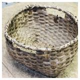 Large Laundry Basket (Antique)