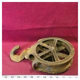 Iron Pulley (Antique) (11" x 7 1/4")