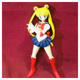 Sailor Moon Figure / Figurine (5" Tall)