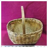 Small Handled Basket (Vintage)
