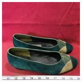 Pair Of Ladies Naturalizer Shoes