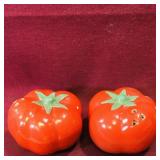 Pottery Tomatoes Salt & Pepper Shakers (Vintage)