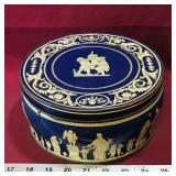 Huntley & Palmers Biscuit Tin (Vintage)