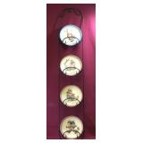 Metal Plate Holder & 4 Decorative Plates