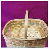 Handled Picnic Basket (Vintage)