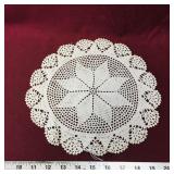 Crochet Medallion Doilie (Vintage) (10 1/2")