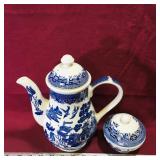 Blue Willow Teapot & Sugar Dish (Vintage)