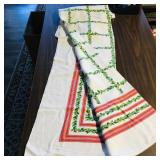 Linen Christmas Tablecloth (Vintage) (58" x 78")