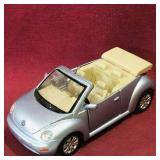Maisto Volkswagen New Beetle (1:37 Scale)