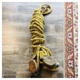 Large Length Of Rope & 2 Pulleys (Vintage)
