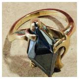 10K Gold Ladies Ring (Vintage) (Size 4)
