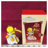 Tweety Battery-Operated Hallmark Ornament & Box
