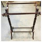 Wooden Towel Rack (Vintage)