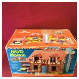 1980 Fisher-Price Play Family House Set & Box