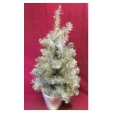 Tabletop Christmas Tree (Vintage)