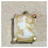 9K Gold Cameo Pendant (Antique)