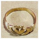 9K Gold Irish Wedding Band (Antique) (Size 7)