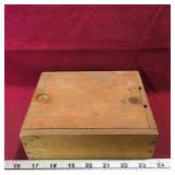 Wooden Fishing Lure Case (Vintage)