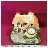 Resin House Hamlet Quartz Clock (Vintage)