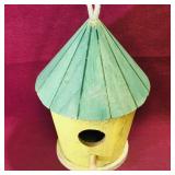 Outdoor Wooden Birdhouse (Vintage)