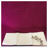 Set Of 2 Large Linen Luncheon Napkins (Vintage)
