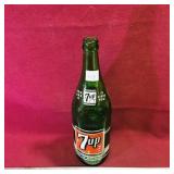 7Up 28oz. Beverage Bottle (Vintage)