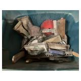 Concrete Tools, Tote