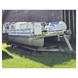 SunToon Pontoon Boat 20" Johnson 90 HP