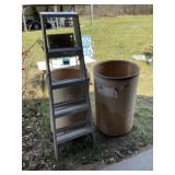 5ï¿½ Aluminum Step Ladder, Two Cardboard Barrels