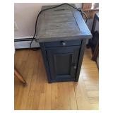 End Table w/Outlets 24x14x23