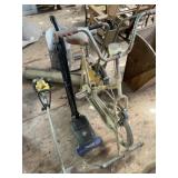 MAC 2816 Weed Trimmer - Engine Froze, Flashing,