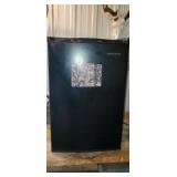 Black & Decker Bar Fridge 20"x30"x21" - Tested