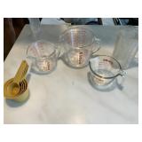 Pyrex Measuring Bowls